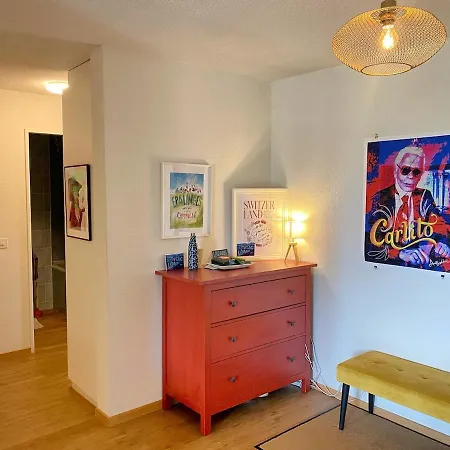 2 Rooms, Balcony With View & Parking Indoor Apartment Epalinges