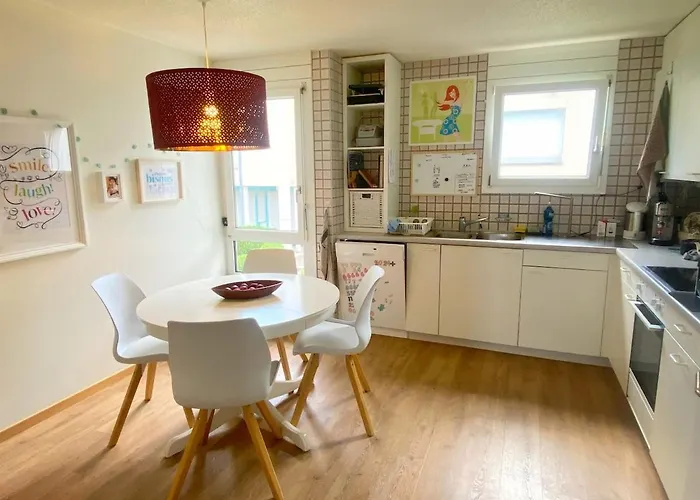 2 Rooms, Balcony With View & Parking Indoor Apartment Epalinges