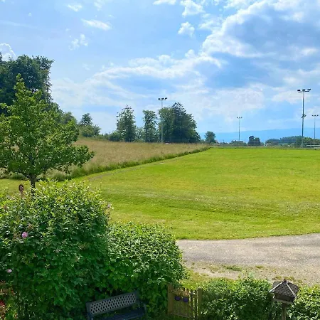 2 Rooms, Balcony With View & Parking Indoor Lägenhet Epalinges